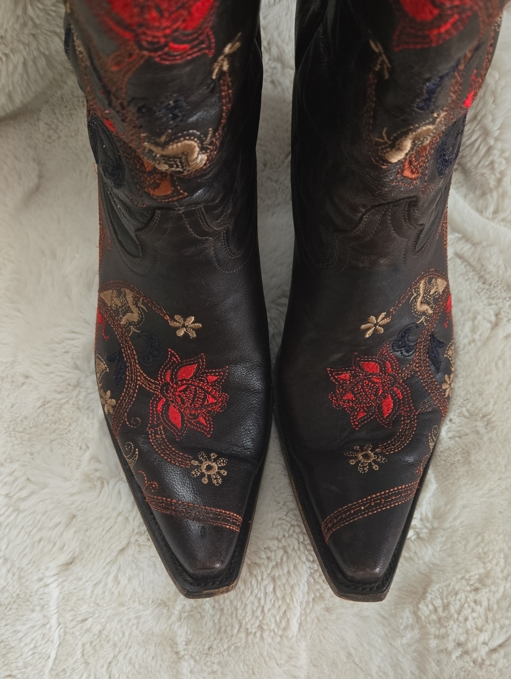 Lucchese embroidered cowboy boots - Picture 2 of 7